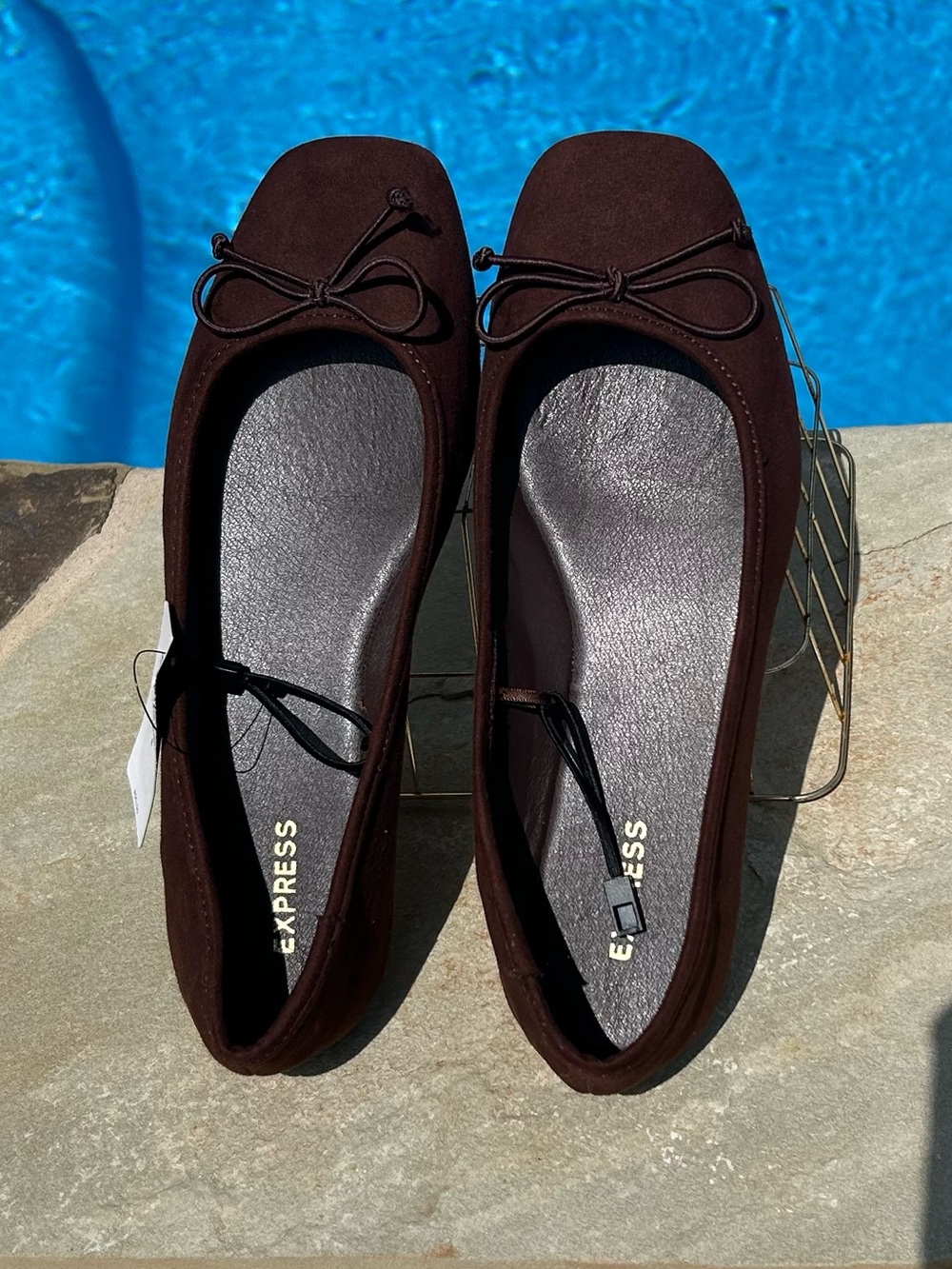 Express woman’s shoes